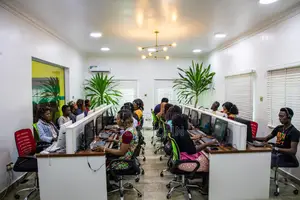 Photo - Open Workstation for Professionals