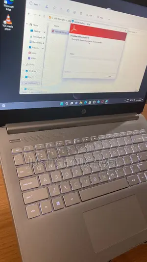 New Laptop HP 4GB Intel Pentium SSD 256GB