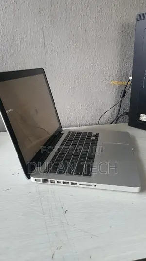 Laptop Apple MacBook 2012 4GB Intel Core i5 HDD 500GB