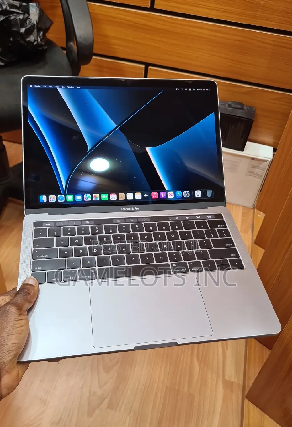 Laptop Apple MacBook Pro 2018 16GB Intel Core i7 SSD 512GB