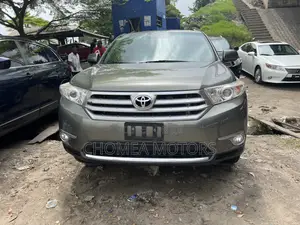 Toyota Highlander 2013 Gray