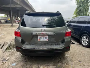 Toyota Highlander 2013 Gray