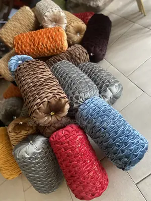 Throw-Pillow