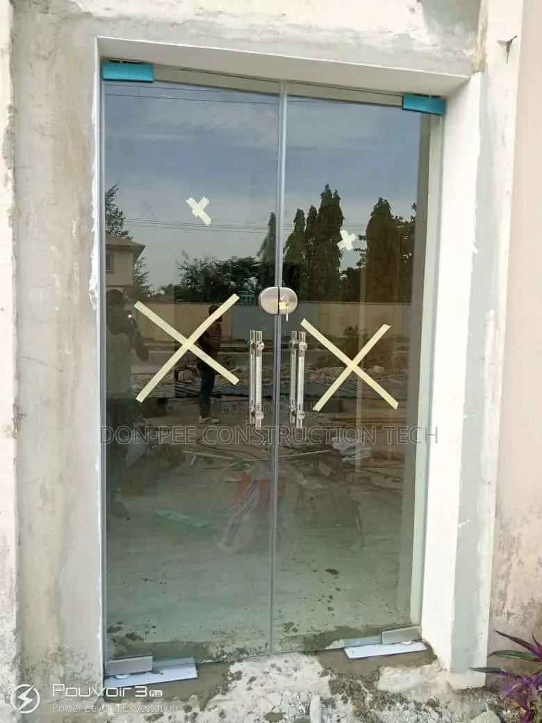 Frameless Glass Doors