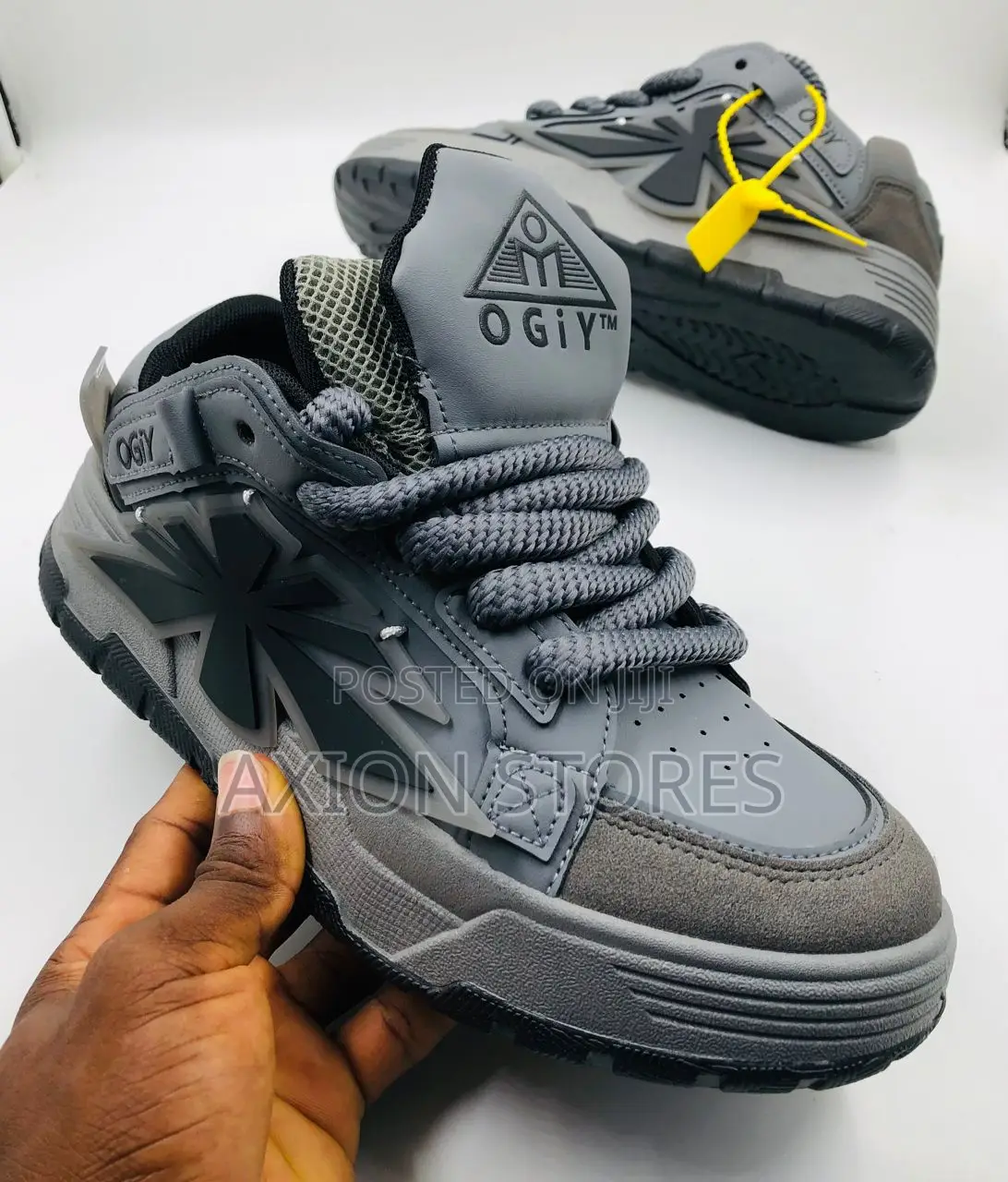 High Quality Ogiy Sneakers