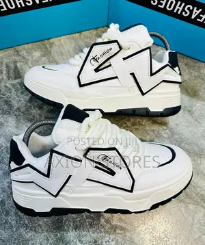 High Quality Fashion Sneakers