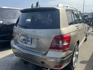 Mercedes-Benz GLK-Class 350 4MATIC 2011 Gold