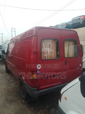 Ford Transit 2005 Red