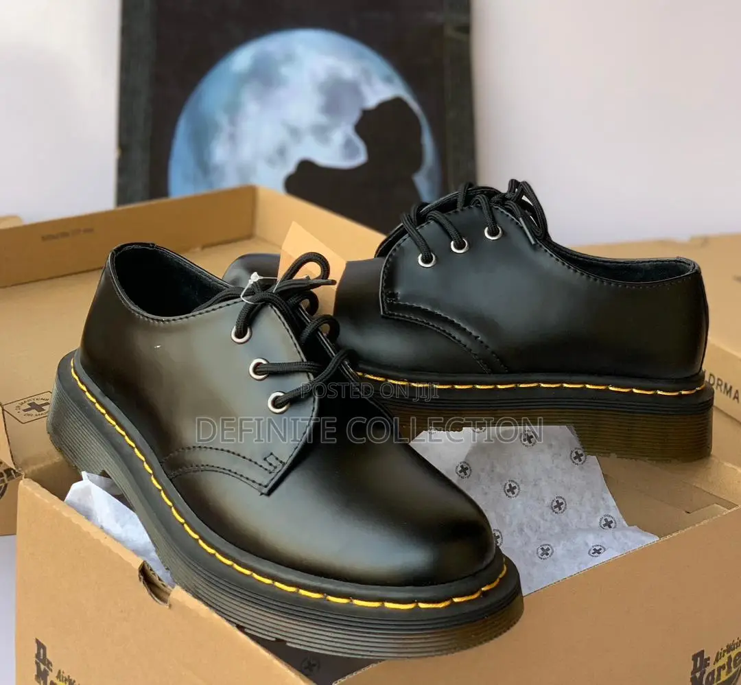 DR MARTENS Luxury Shoe