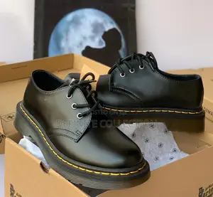 DR MARTENS Luxury Shoe