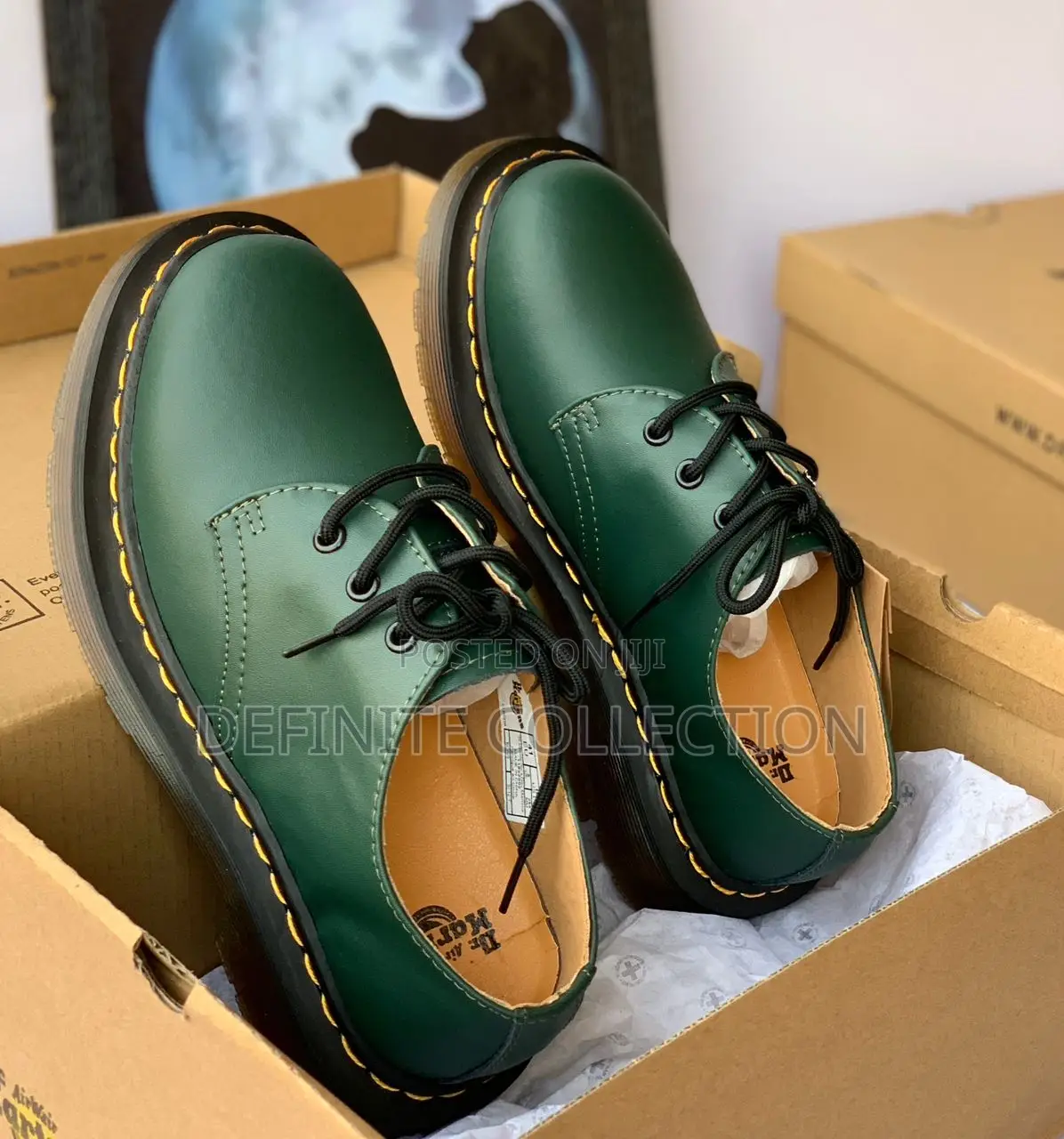 DR MARTENS Luxury Shoe