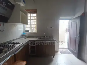 4bdrm Duplex in Alternative, Chevron for rent