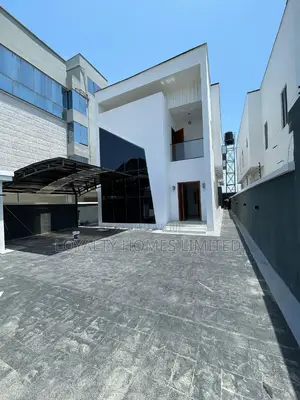 5bdrm Duplex in Lekki for sale