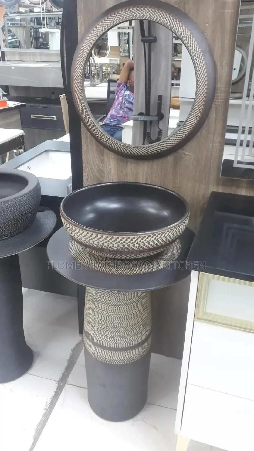 Fancy Standing Basin