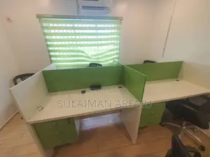 Standard Workstation by Four Person
