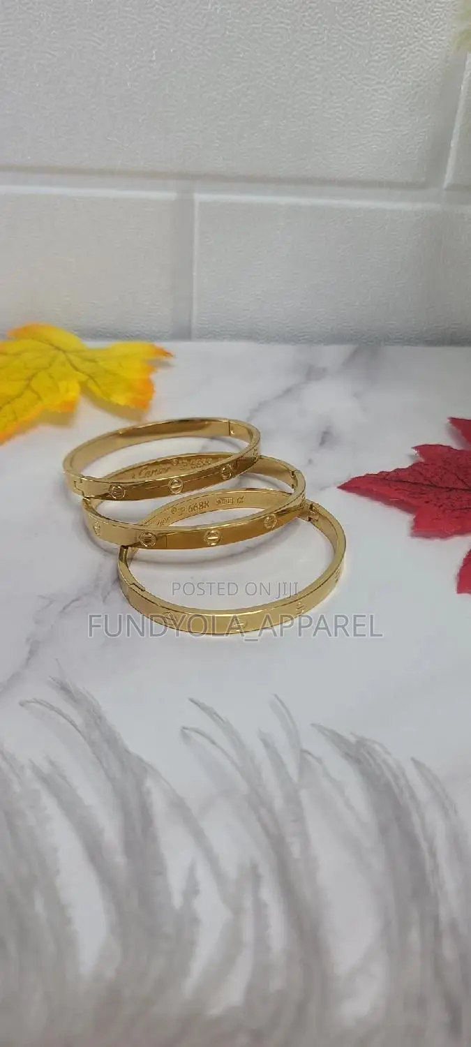 Quality Female Bangle
