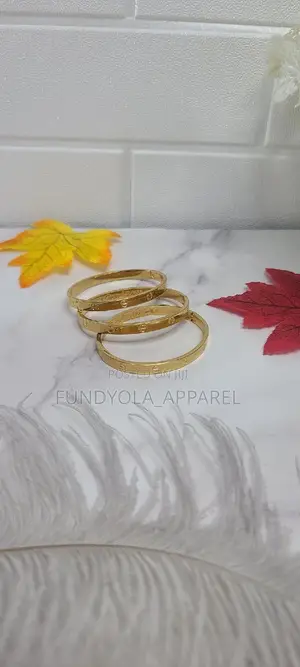 Quality Female Bangle