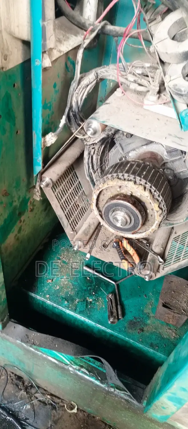 Soundproof Generator Mechanic/Maintenance Auto Changeover