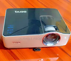 Full Hd Benq Projector Ikeja , Maryland ,Ikorodu , Ile Ife