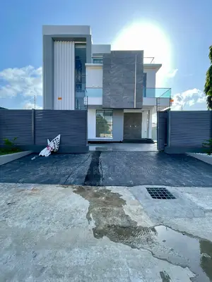 5bdrm Duplex in Lekki Phase 1 for sale