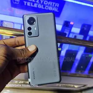 Photo - Xiaomi 12 Pro 256 GB