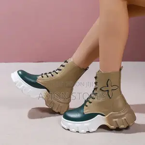 Quality Fashion Female Boots