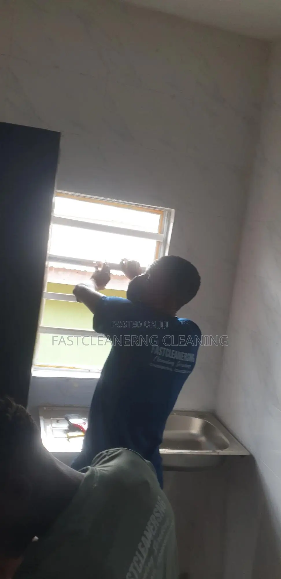 Residential/ Commercial Cleaning