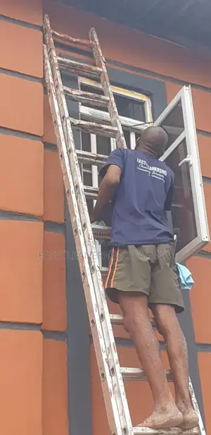 Residential/ Commercial Cleaning