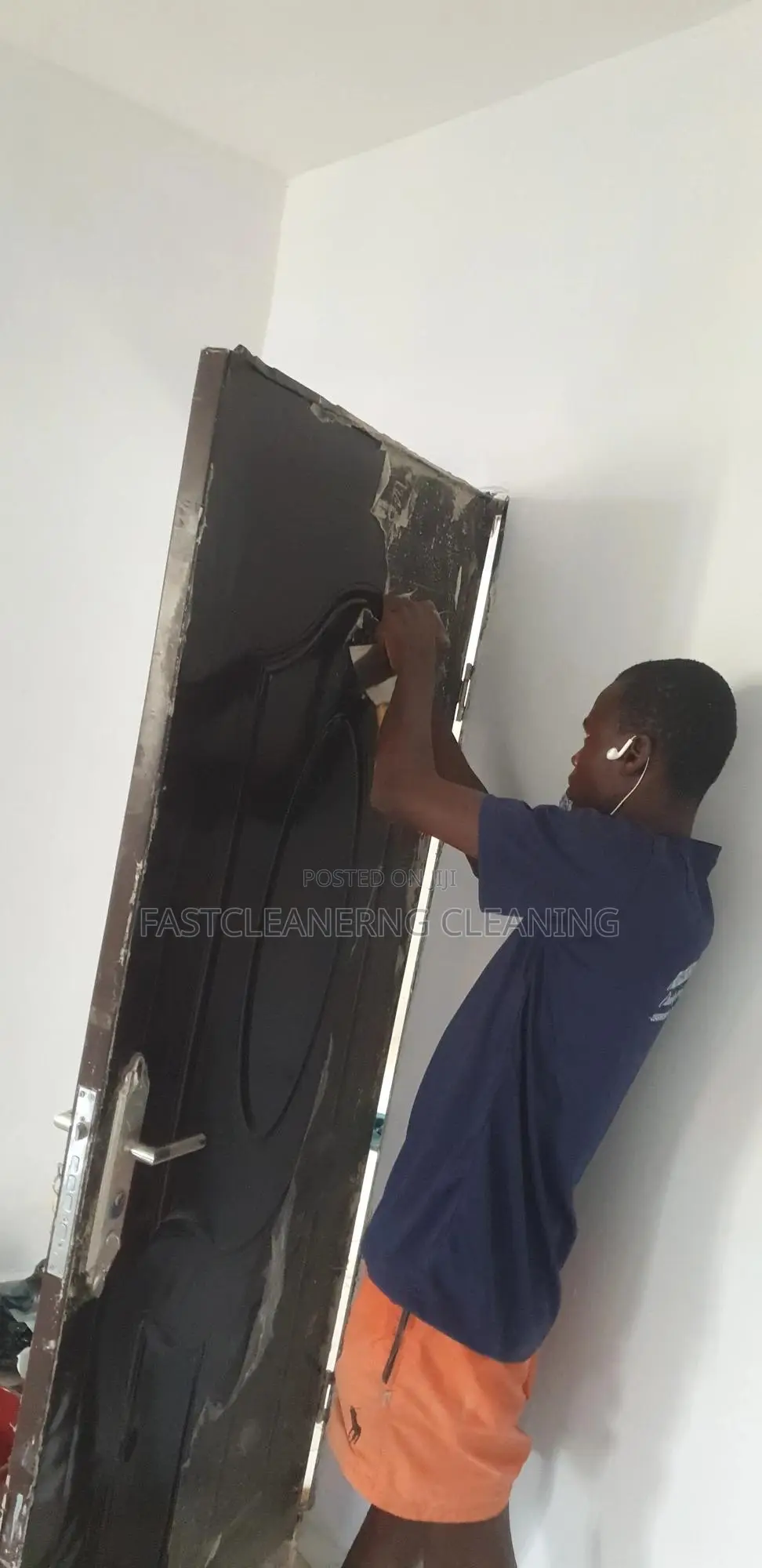 Residential/ Commercial Cleaning