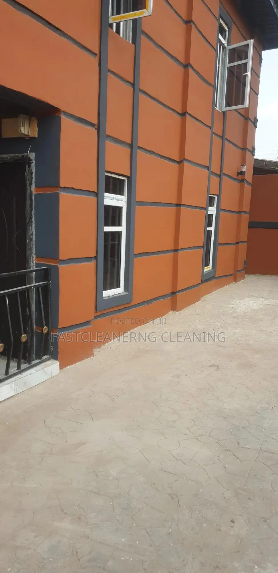 Residential/ Commercial Cleaning