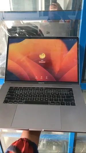 Laptop Apple MacBook Pro 2018 16GB Intel Core I7 SSD 256GB