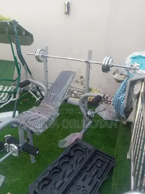 Bench Press With Complete Accessories
