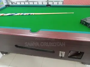 Coin Operated Snooker Table With Complete Accessories