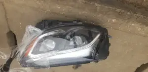 GLC300 2018 Double Charger Left Side Headlight