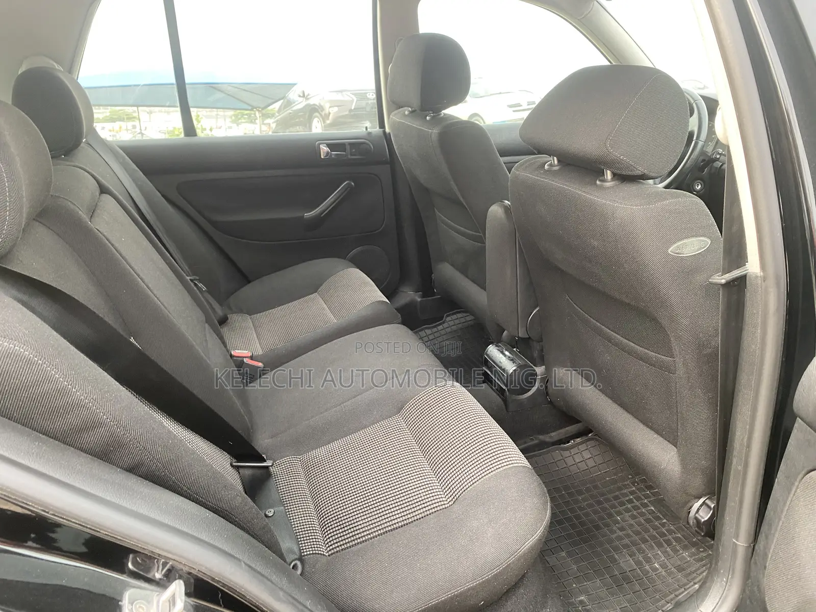 Volkswagen Golf 2004 Black