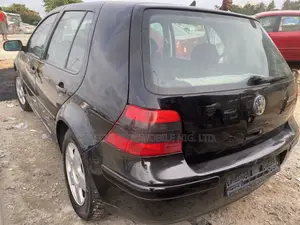 Volkswagen Golf 2004 Black