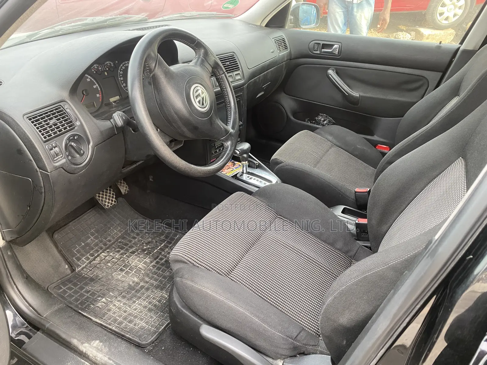 Volkswagen Golf 2004 Black