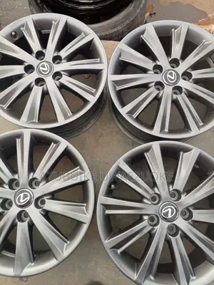 17" Rim Lexus
