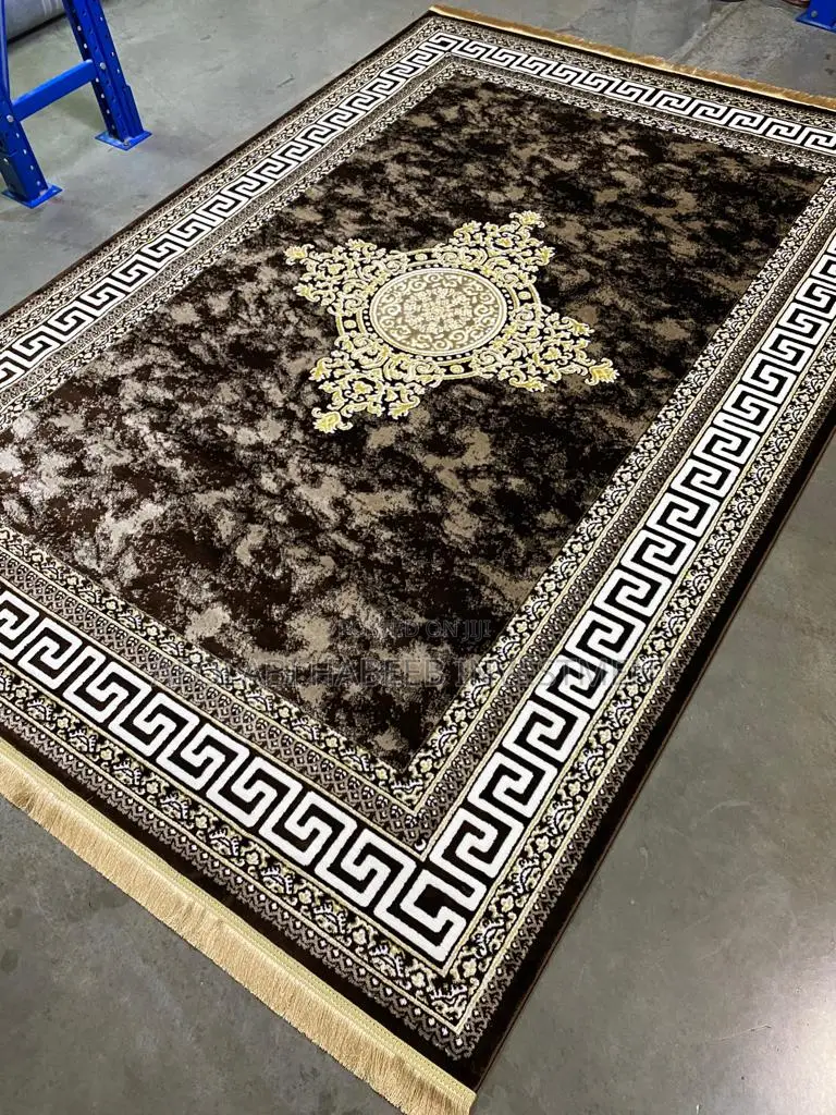 Classic Center Rug