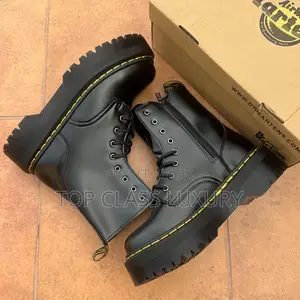 Dr Martens *Dr Martens Platform Boots*