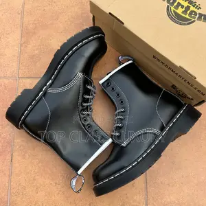 Dr Martens *Dr Martens Platform Boots*