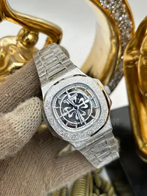 Crested Patek Phillipe Luxury Wristwatch