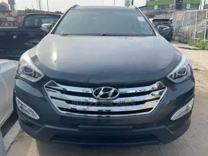 Photo - Hyundai Santa Fe 2015 Black