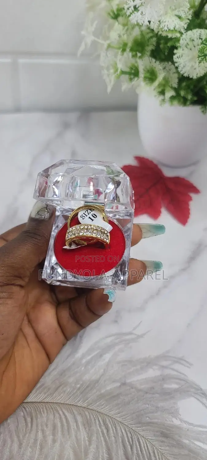 Non Tarnishing Gold Wedding Ring