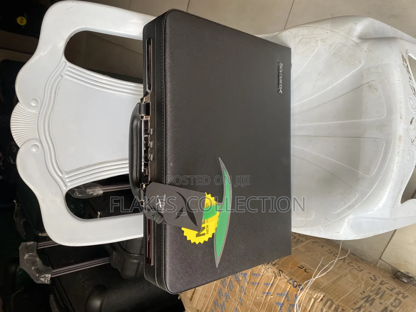 Leaves King Briefcase