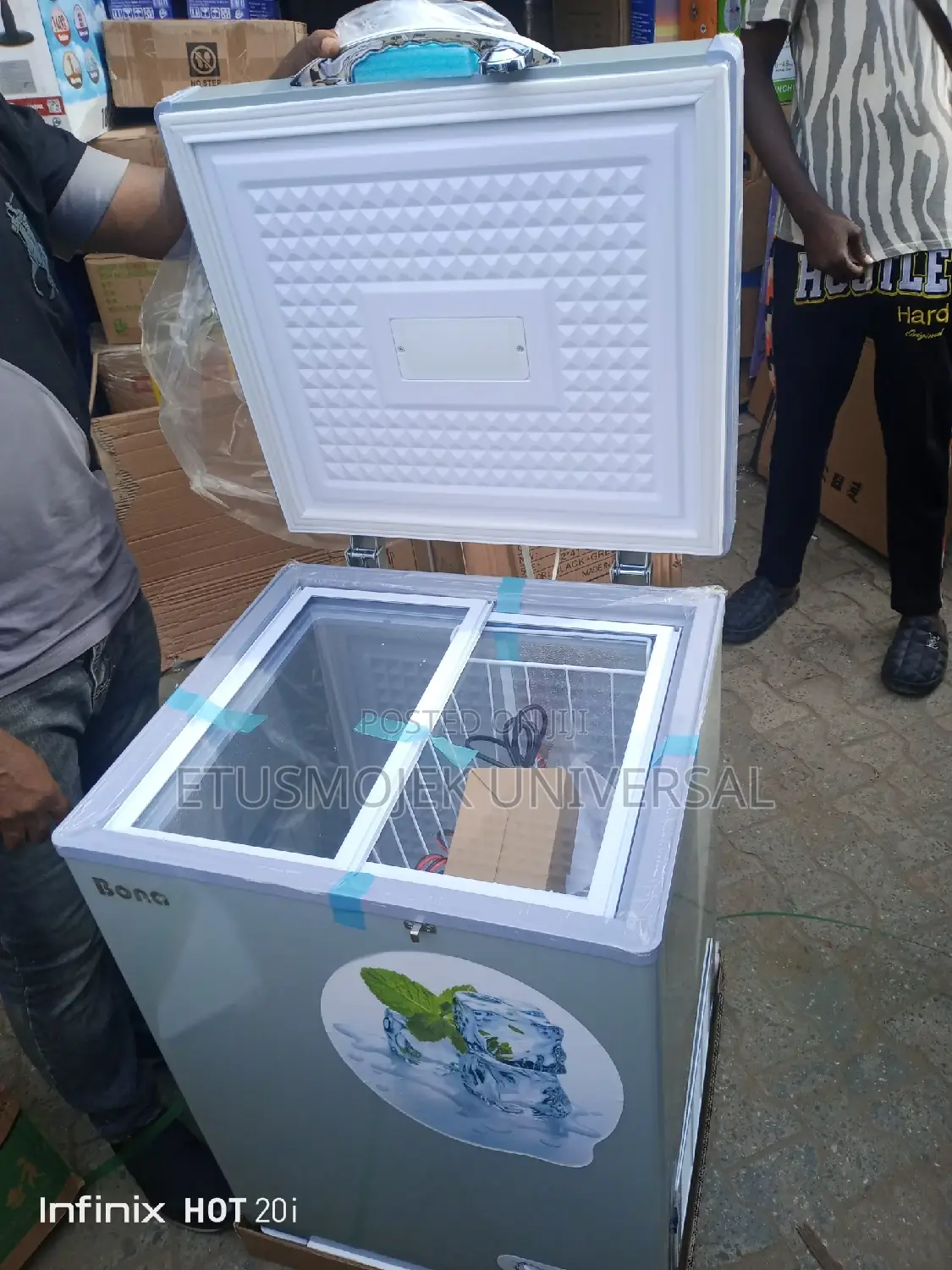 New Solar Powered 118litres Freezer