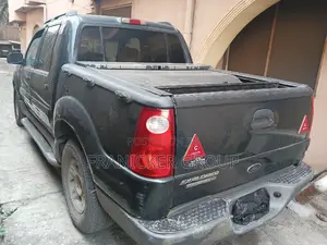 Ford Explorer 2005 Green