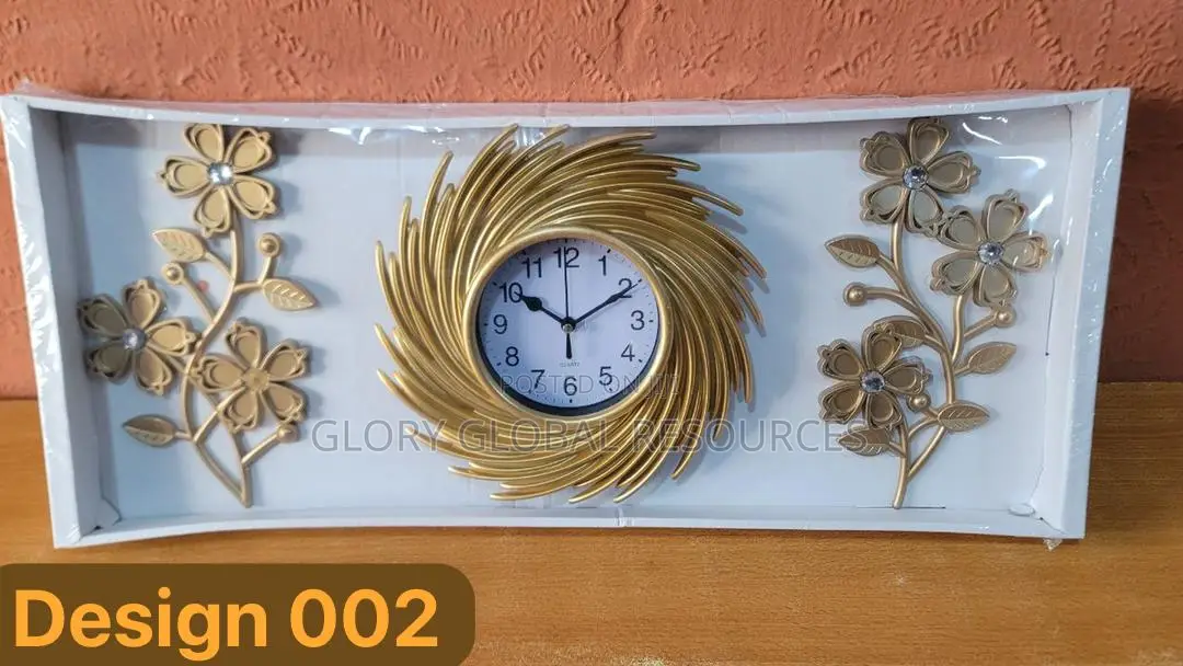 Dazzling Modernized Noiseless Movement Wall Clock With Dual
