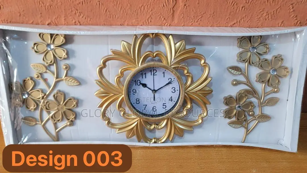 Dazzling Modernized Noiseless Movement Wall Clock With Dual