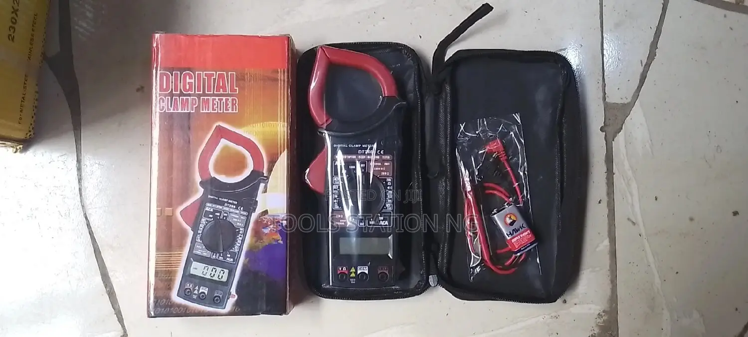 Digital Clamp Meter
